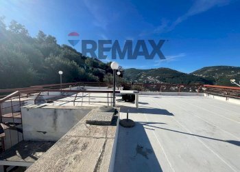 Edificio all\'aperto - Casa semi indipendente VIA RAFFELE BOSCO
 
180, Vico Equense - foto 14