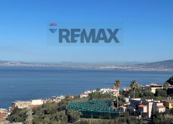 Vista dell\'acqua - Casa semi indipendente VIA RAFFELE BOSCO
 
180, Vico Equense - foto 17