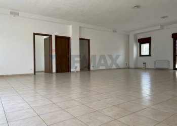 Stanza vuota - Commercial Activity L'Aquila - photo 6