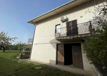 Foto 3 - Semi-detached house Viale rimembranza
 
14, Civitella Casanova - photo 3