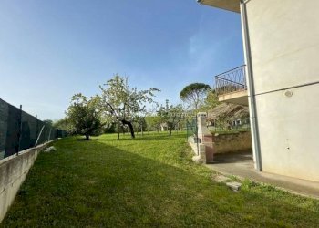 Foto 4 - Semi-detached house Viale rimembranza
 
14, Civitella Casanova - photo 4