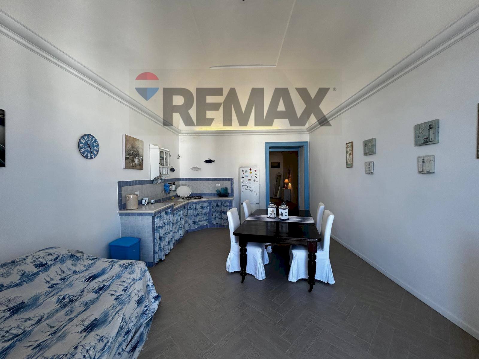 Sala da pranzo - Four-room apartment Via Tenente Alessandro Petrone
 
10, Vieste - photo 2