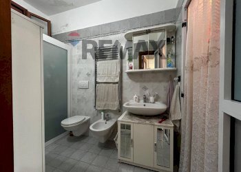 Bagno - Three-room apartment Via Tenente Petrone
 
12, Vieste - photo 17