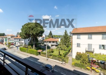 Edificio all\'aperto - Trilocale Via Cesare Battisti
 
70, Locate Varesino - foto 21