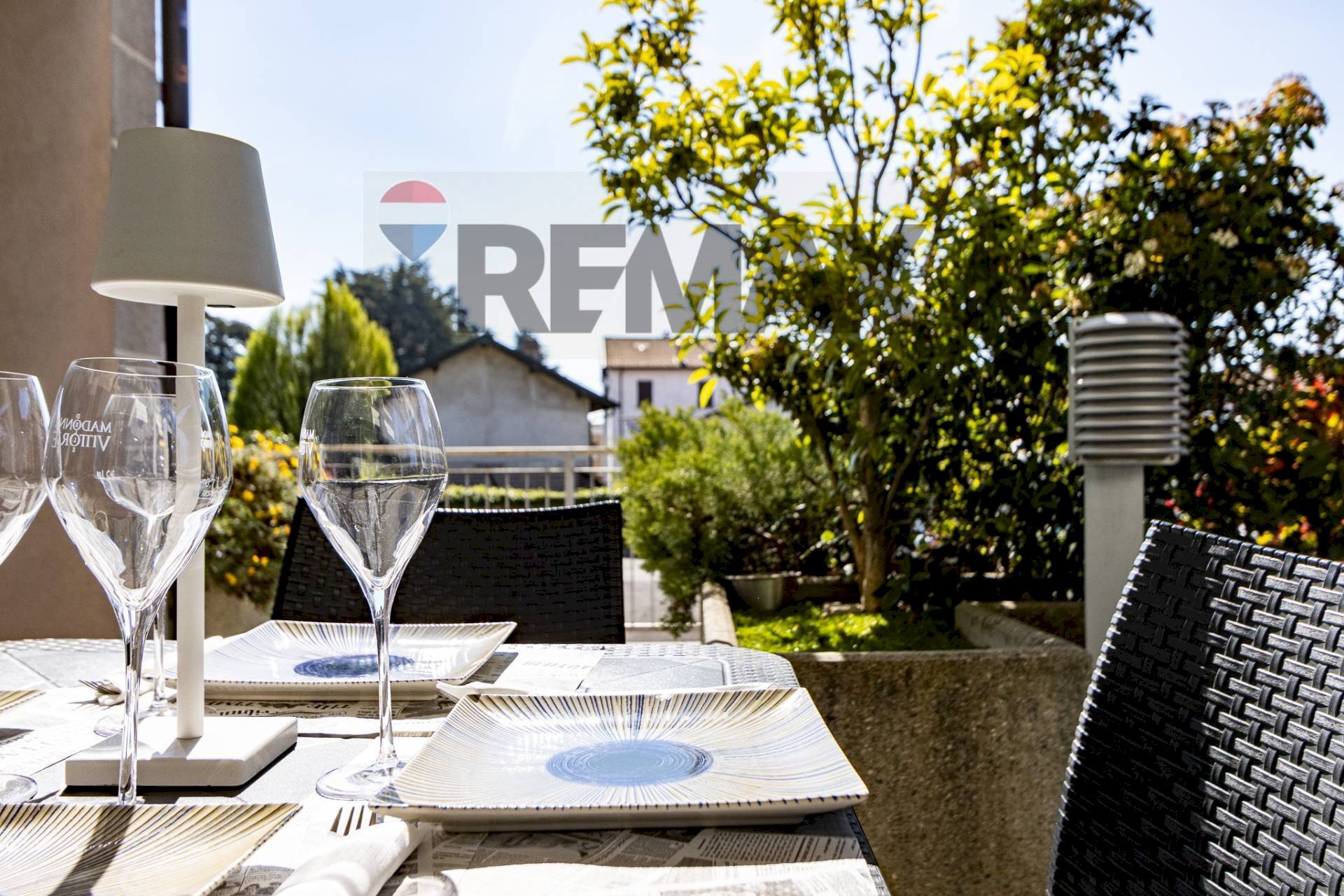 Terrazza - Commercial Activity Via Vittorio Veneto
 
2, Villa Guardia - photo 1