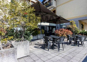 Terrazza - Commercial Activity Via Vittorio Veneto
 
2, Villa Guardia - photo 7