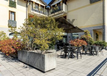 Terrazza - Commercial Activity Via Vittorio Veneto
 
2, Villa Guardia - photo 30