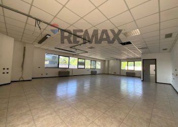 Ufficio - Office Via Sempione
 
37, Vergiate - photo 4