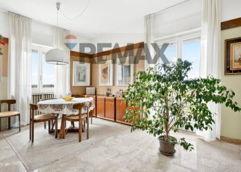Sala da pranzo - Quadrilocale via d'annunzio
 
2, Turbigo - foto 4