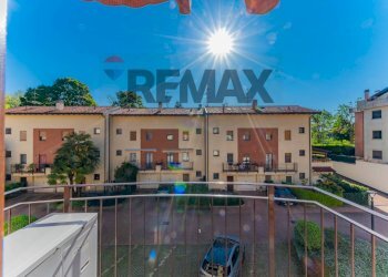 Balcone - Trilocale via carreggia
 
105b, Cardano al Campo - foto 16