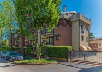 Edificio all\'aperto - Trilocale via carreggia
 
105b, Cardano al Campo - foto 25