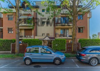 Edificio all\'aperto - Trilocale via carreggia
 
105b, Cardano al Campo - foto 26