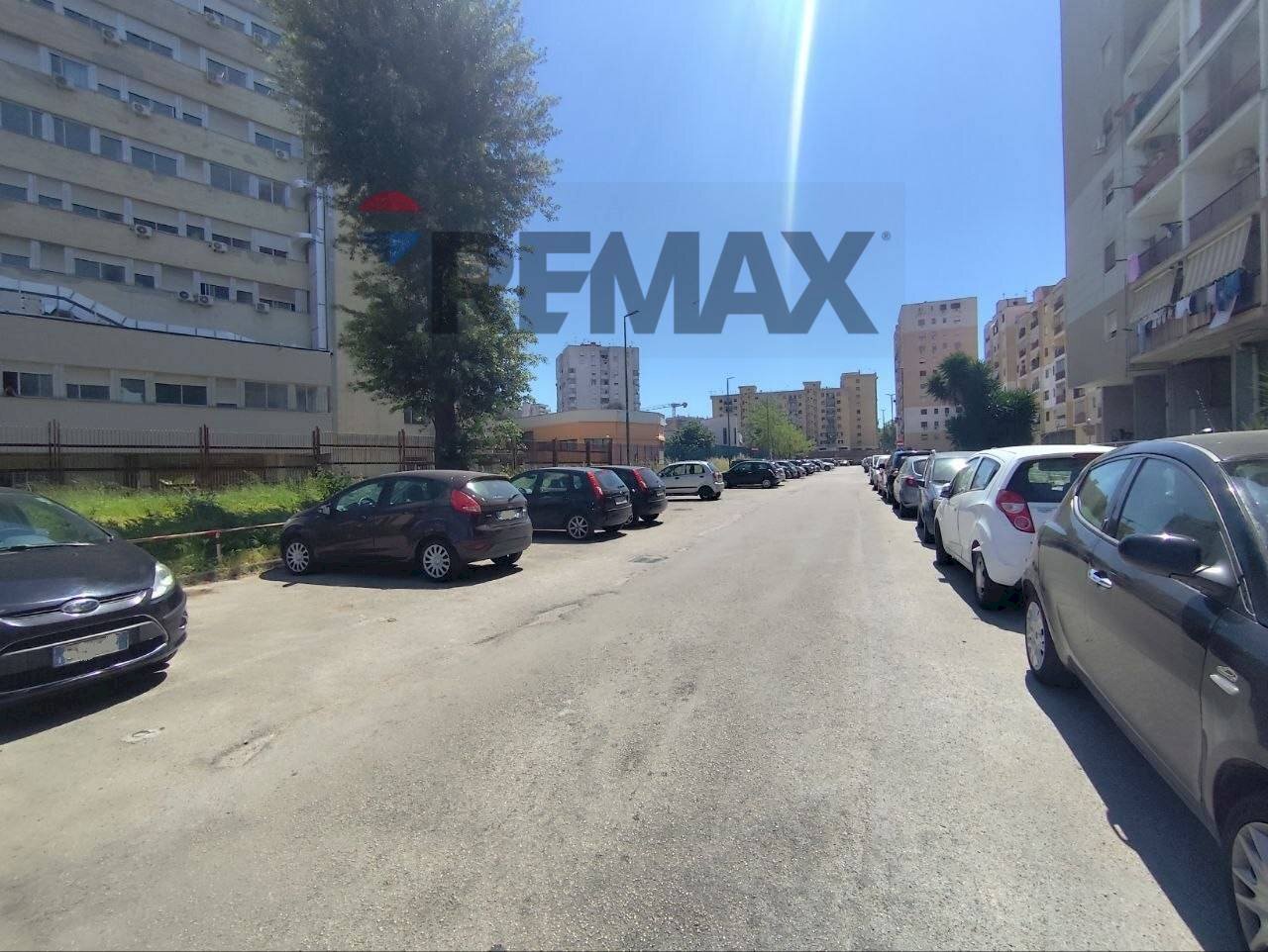 Edificio all\'aperto - Quadrilocale Viale Della Resistenza
 
167, Napoli - foto 3