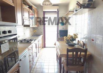 Cucina - Quadrilocale Viale Della Resistenza
 
167, Napoli - foto 18