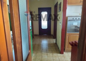 Hall / corridoio - Quadrilocale Viale Della Resistenza
 
167, Napoli - foto 23