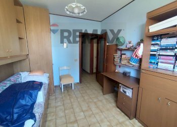 Camera / camera da letto - Quadrilocale Viale Della Resistenza
 
167, Napoli - foto 26