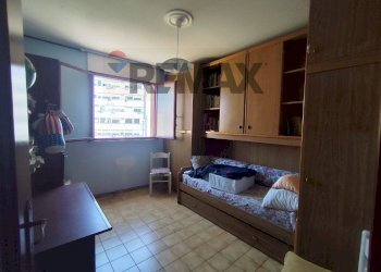 Camera / camera da letto - Quadrilocale Viale Della Resistenza
 
167, Napoli - foto 28