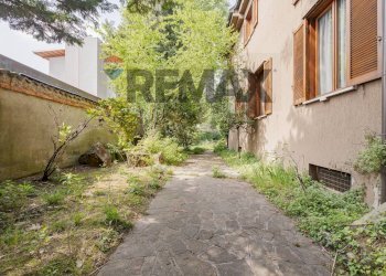Giardino - Villa Via Della Mornerina
 
2, Monza - foto 4