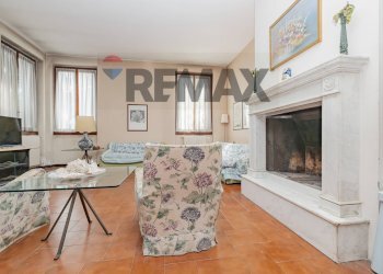 Soggiorno - Villa Via Della Mornerina
 
2, Monza - foto 22