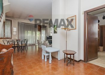 Sala da pranzo - Villa Via Della Mornerina
 
2, Monza - foto 23