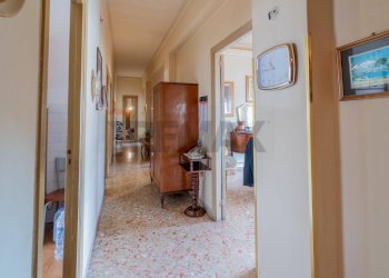 Hall / corridoio - Appartamento via Empedocle Restivo
 
28, Palermo - foto 26