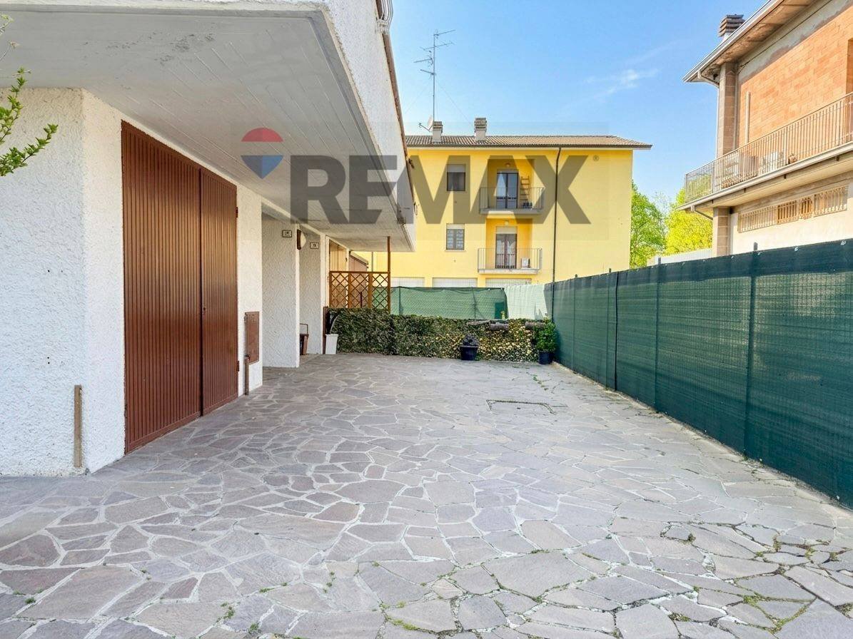 Terrazza - Casa semi indipendente via Caduti per la Libertà
 
10, Cadelbosco di Sopra - foto 2