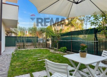 Terrazza - Casa semi indipendente via Caduti per la Libertà
 
10, Cadelbosco di Sopra - foto 1