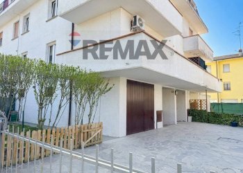 Casa all\'aperto - Casa semi indipendente via Caduti per la Libertà
 
10, Cadelbosco di Sopra - foto 3