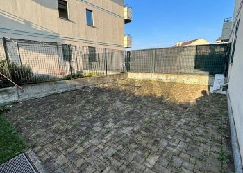 Terrazza - Bilocale Via Henry Dunant
 
4, Lonate Pozzolo - foto 5