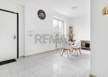 Sala da pranzo - Three-room apartment Caronno Pertusella - photo 3