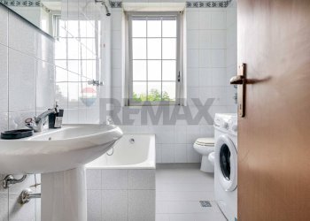 Bagno - Three-room apartment Caronno Pertusella - photo 13