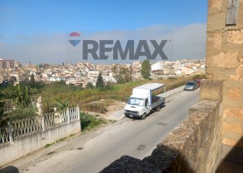 Edificio all\'aperto - Independent house Viale Volturno
 
37, Vittoria - photo 18