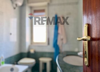 Bagno - Four-room apartment VIALE DELLA REPUBBLICA
 
23, Villaricca - photo 27