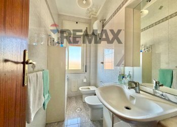 Bagno - Four-room apartment VIALE DELLA REPUBBLICA
 
23, Villaricca - photo 30