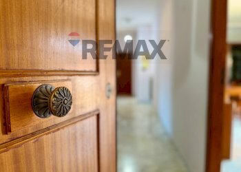 Hall / corridoio - Four-room apartment VIALE DELLA REPUBBLICA
 
23, Villaricca - photo 31