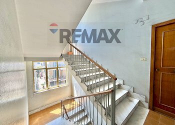 Scale - Four-room apartment VIALE DELLA REPUBBLICA
 
23, Villaricca - photo 32