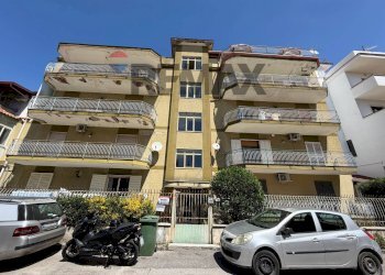 Edificio all\'aperto - Four-room apartment VIALE DELLA REPUBBLICA
 
23, Villaricca - photo 41