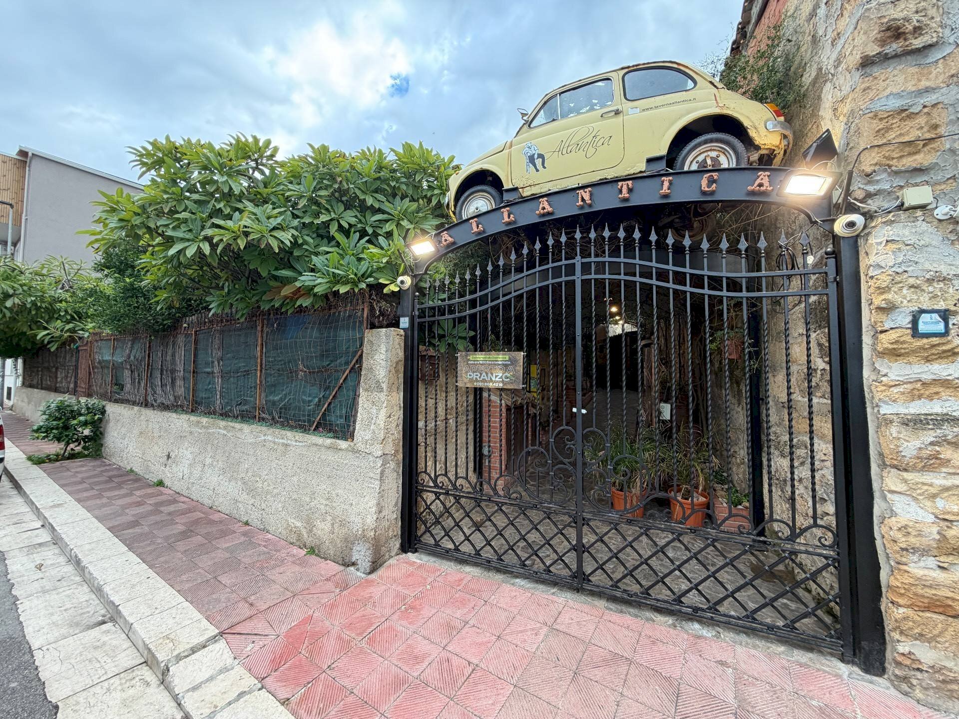 Casa all\'aperto - Locale Commerciale Via Roma
 
3, Terrasini - foto 1