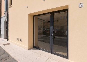 Foto 2 - Negozio Mirandola - foto 2