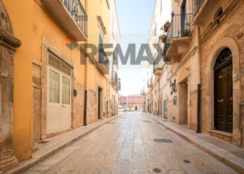 Edificio all\'aperto - Independent house corso Umberto I
 
100, Toritto - photo 2