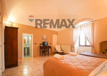 Camera / camera da letto - Independent house corso Umberto I
 
100, Toritto - photo 10