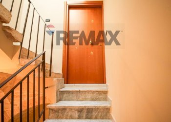 Scale - Independent house corso Umberto I
 
100, Toritto - photo 12