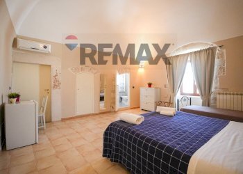 Camera / camera da letto - Independent house corso Umberto I
 
100, Toritto - photo 19