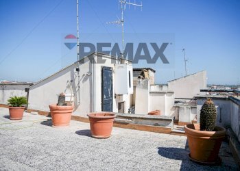 Terrazza - Independent house corso Umberto I
 
100, Toritto - photo 24