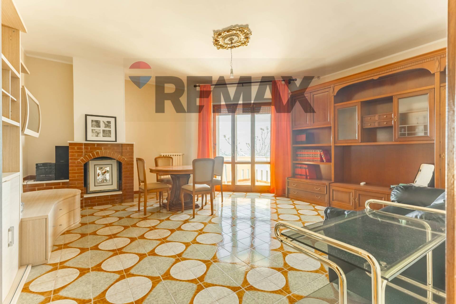 Soggiorno - Apartment Via Guicciardini
 
39, Mottola - photo 1