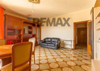 Sala da pranzo - Apartment Via Guicciardini
 
39, Mottola - photo 4