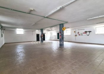 Foto 3 - Capannone Via ostuni
 
170, Martina Franca - foto 3