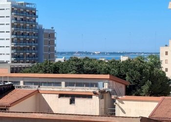 Vista - Appartamento via Ugo De Carolis, 21, Taranto - foto 1
