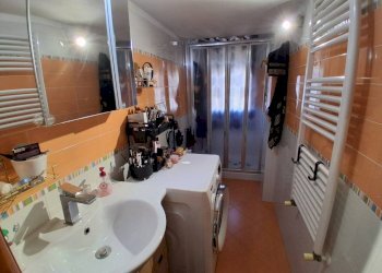 Bagno - Appartamento via Ugo De Carolis, 21, Taranto - foto 12