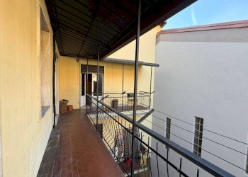Balcone - Appartamento via Camillo Benso di Cavour, 1, Marchirolo - foto 2